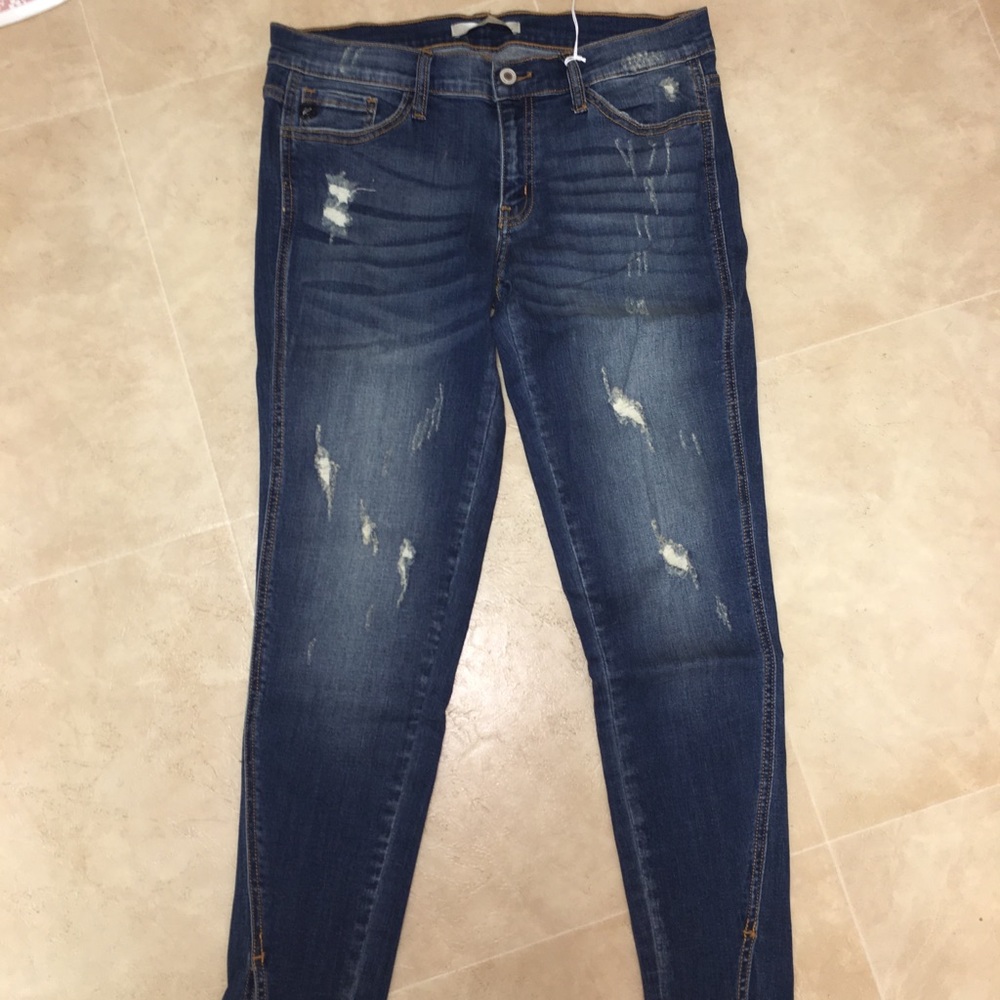 HP🎉KanCan Jeans Size 3 Distress split ankle - Picture 7 of 7